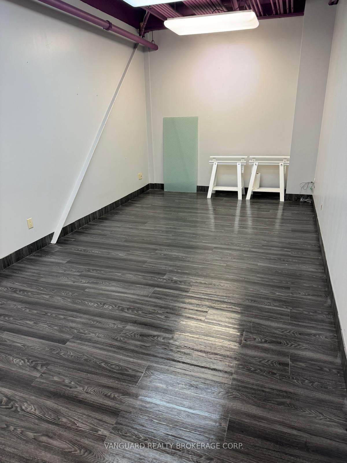 https://bt-photos.global.ssl.fastly.net/toronto/1280_boomver_1_N12762086-1.jpg