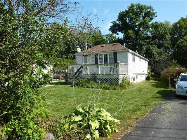 63 Oak Ave - Photo 1