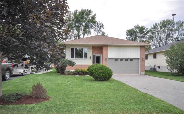 554 Colyer St - Photo 1