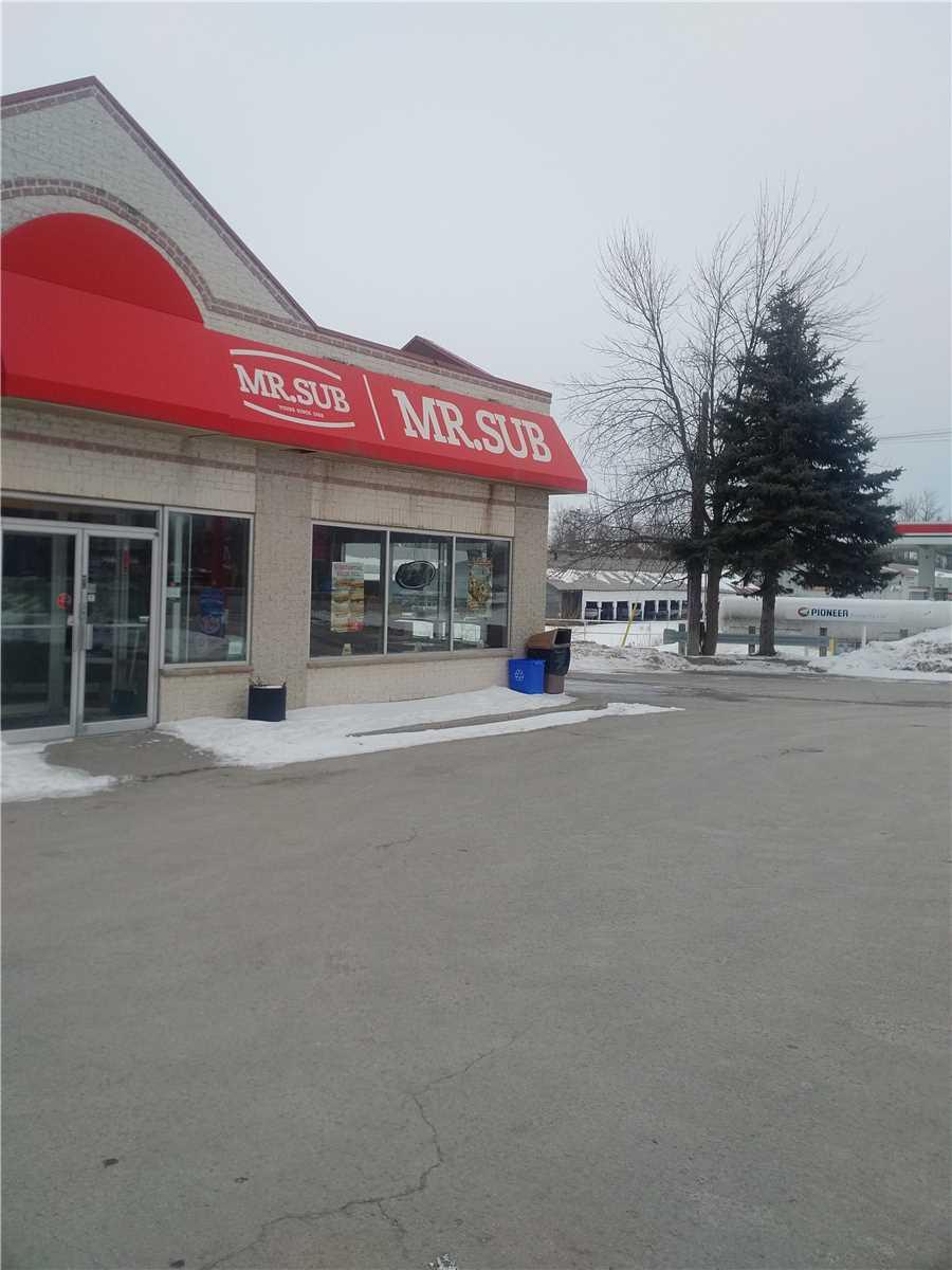 256 The Queensway South Ave - Photo 1