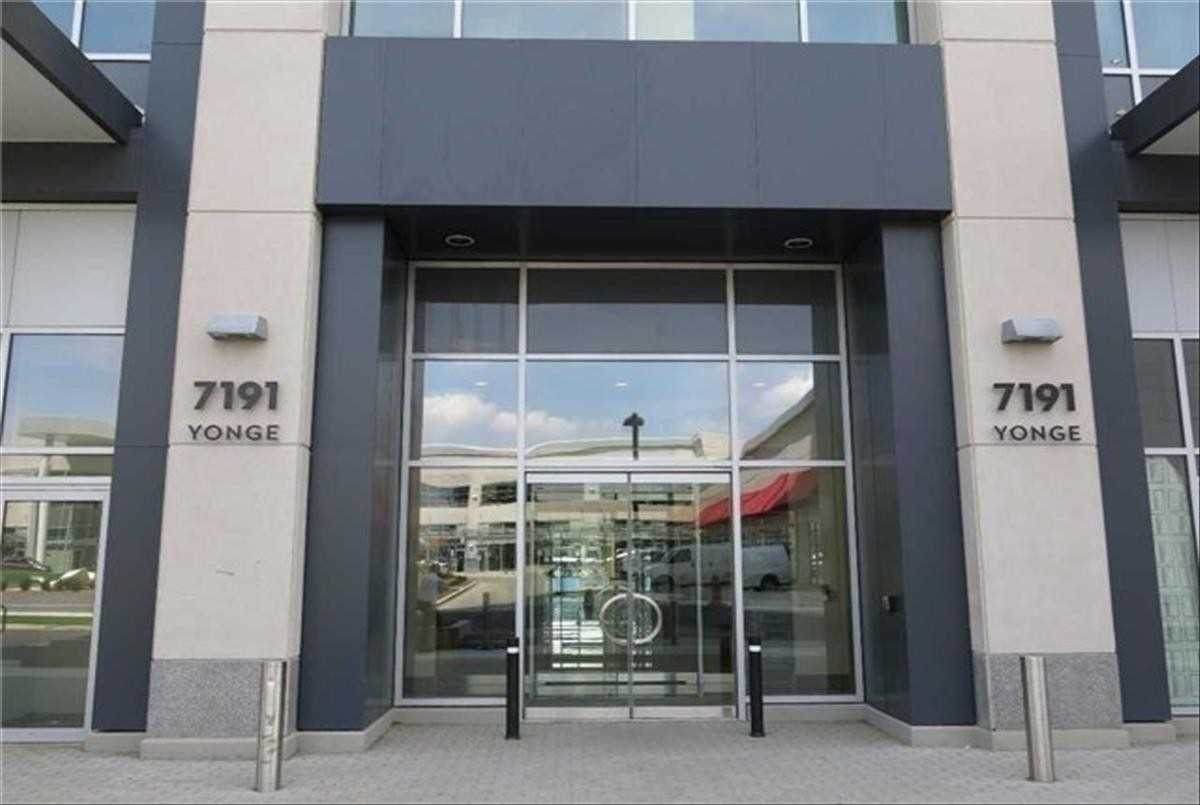 7191 Yonge St - Photo 1
