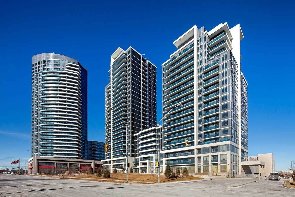 7167 Yonge St - Photo 1