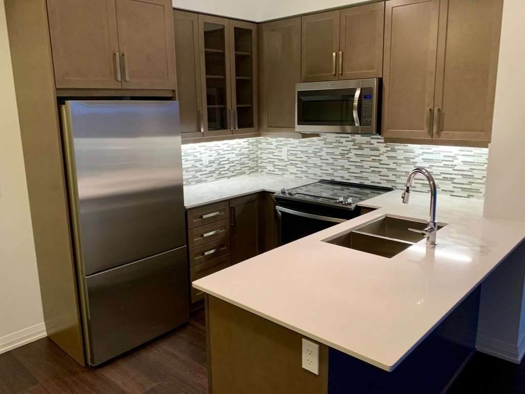 65 Oneida Cres - Photo 1