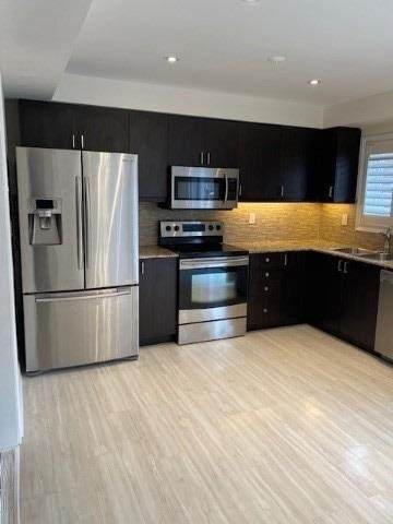 105 Harvest Hills Blvd - Photo 1