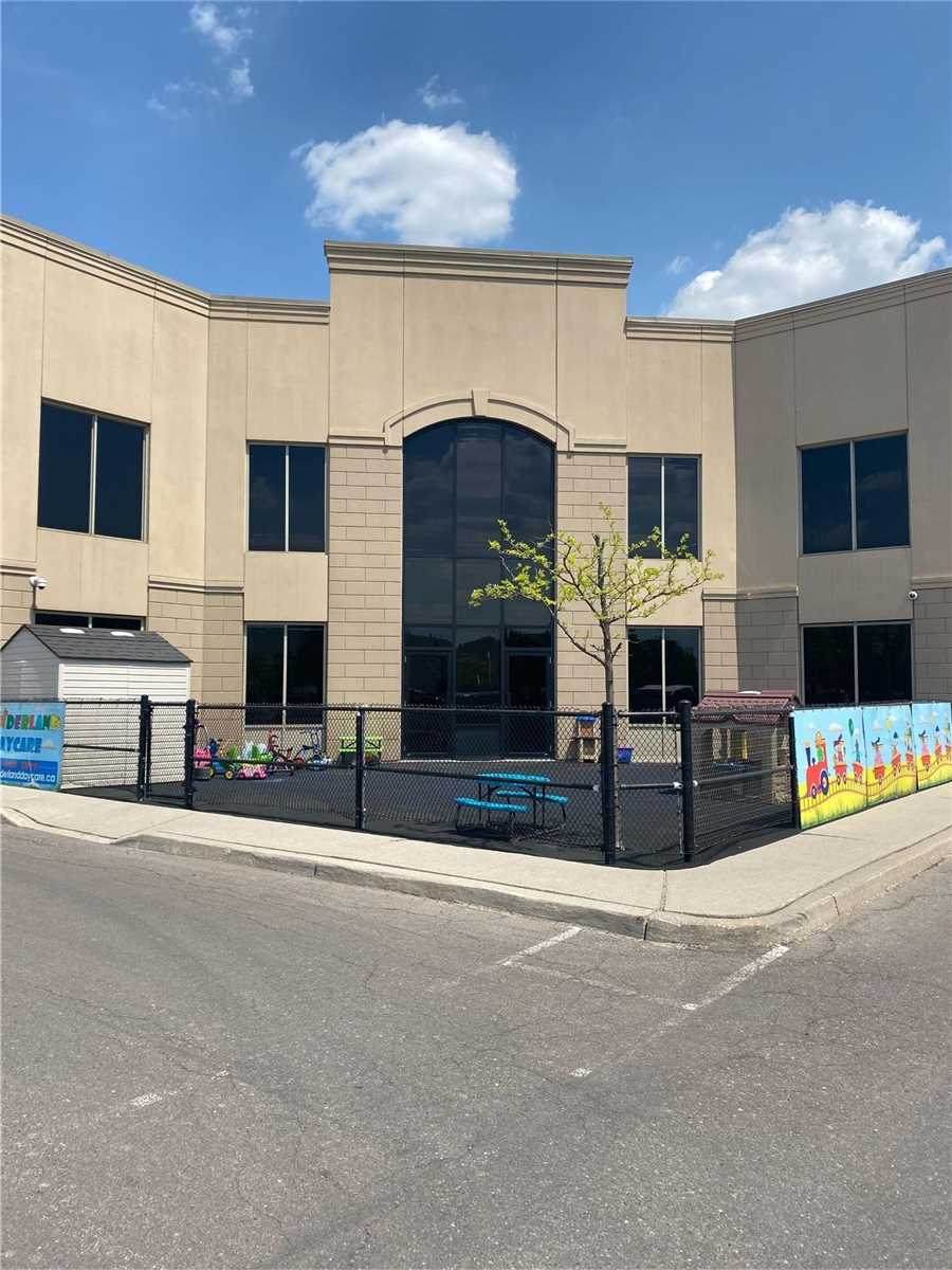 8750 Jane St - Photo 1