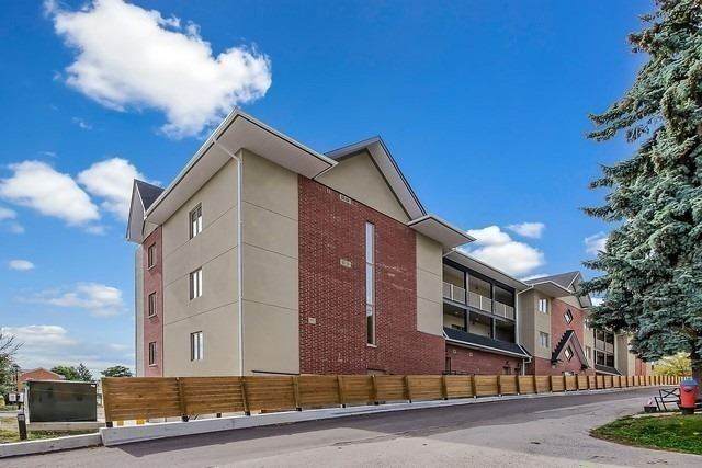 128 Barrie St - Photo 1