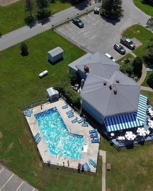 727 Harbour St - Photo 1