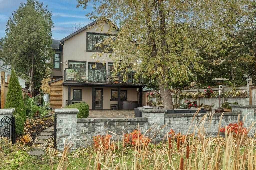 21 Willowbank Ave - Photo 1