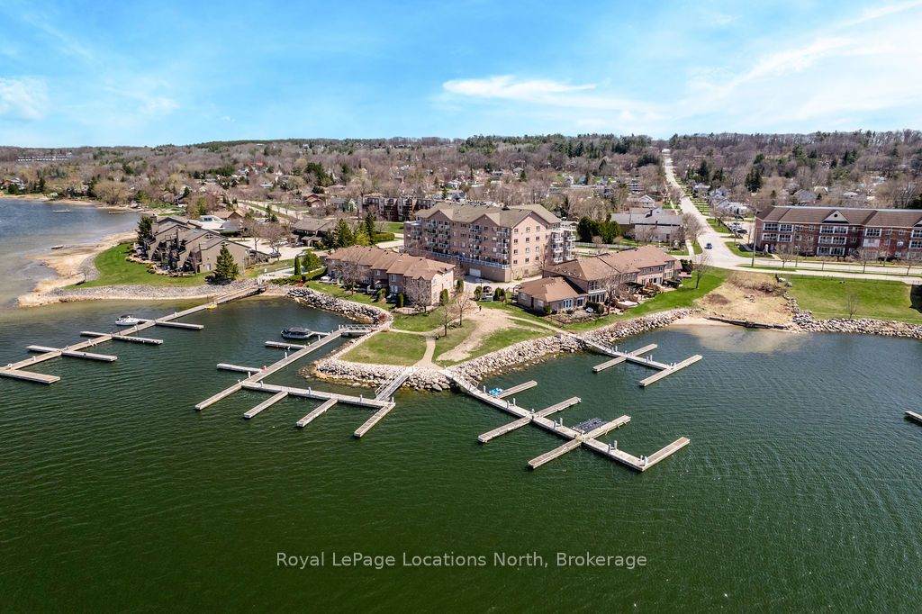 4 Beck Boulevard - Photo 1