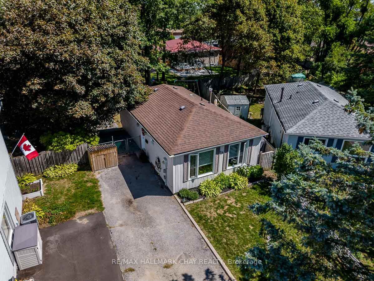 29 Shaw Crescent - Photo 1