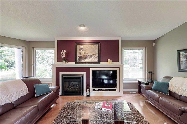 36 Lawrence Ave - Photo 1