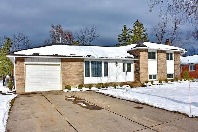 7 Bryan Dr - Photo 1
