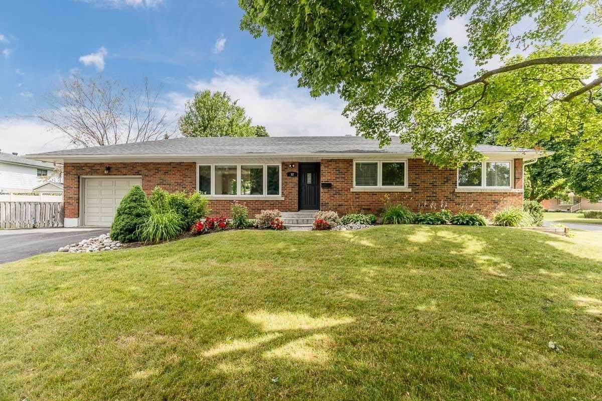 32 Downsview Dr - Photo 1