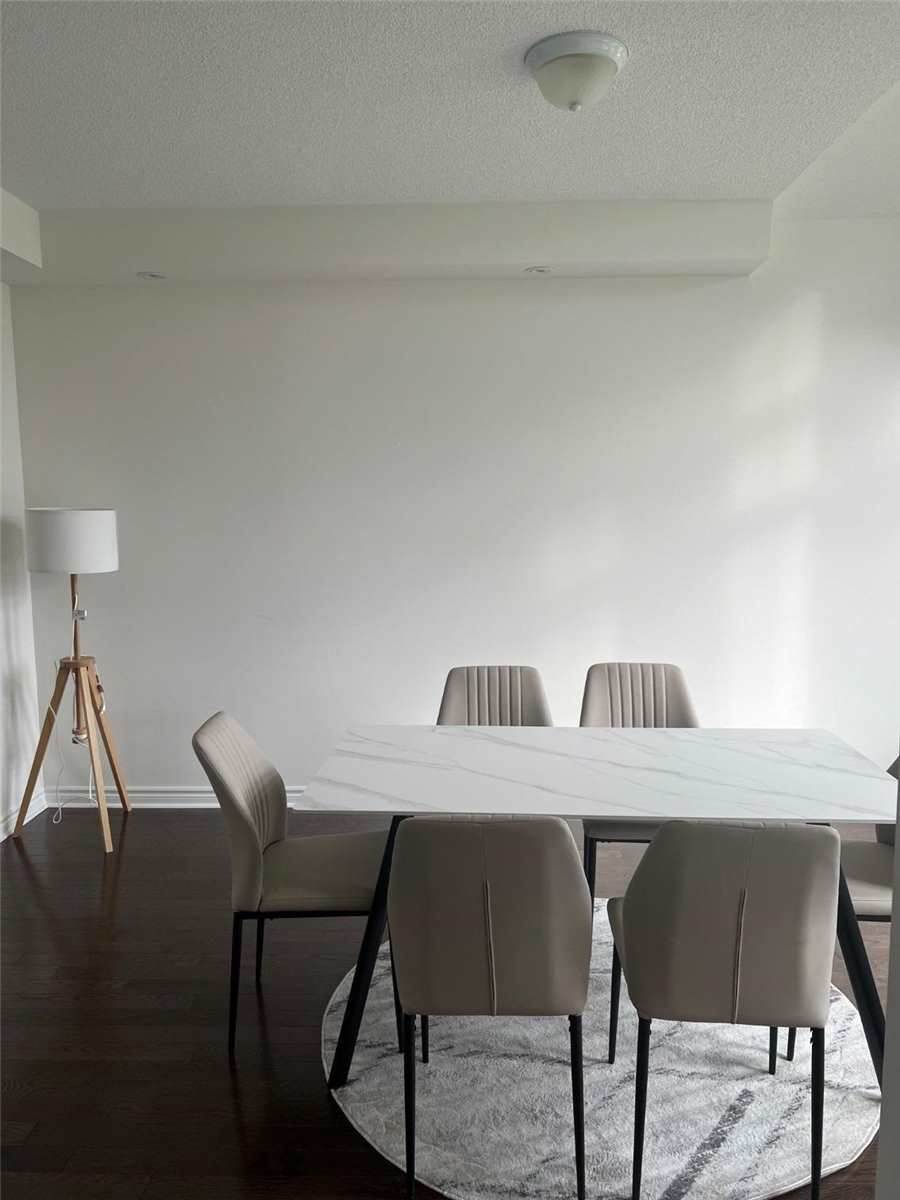 53 Mclean Ave - Photo 1