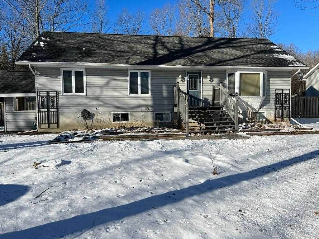 37 St. Laurent Blvd - Photo 1