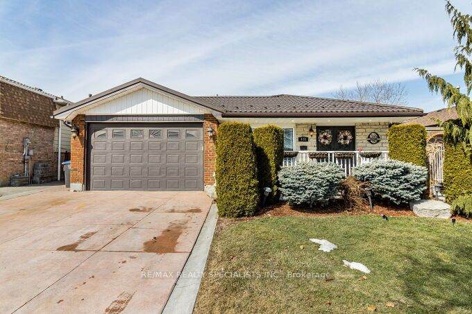 491 Paisley Boulevard - Photo 1