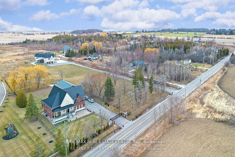 14645 5 Side Road - Photo 1
