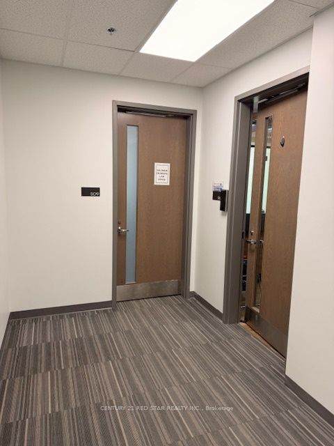 https://bt-photos.global.ssl.fastly.net/toronto/orig_boomver_1_W12766460-1.jpg