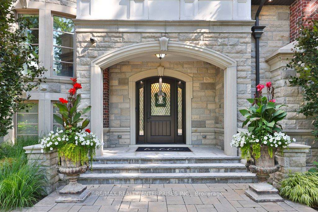 https://bt-photos.global.ssl.fastly.net/toronto/1280_boomver_1_W12855866-1.jpg