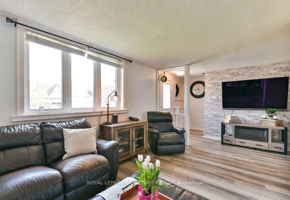 https://bt-photos.global.ssl.fastly.net/toronto/orig_boomver_1_W12954148-1.jpg