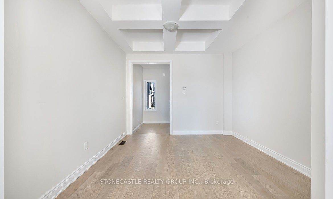 https://bt-photos.global.ssl.fastly.net/toronto/orig_boomver_1_W13493456-1.jpg
