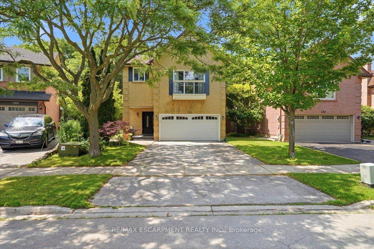 140 Romain Crescent - Photo 1