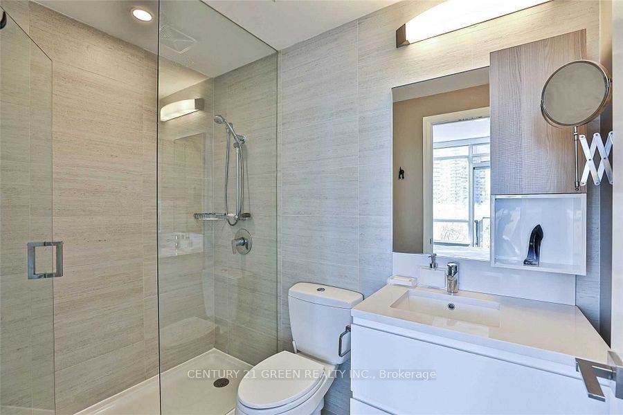 https://bt-photos.global.ssl.fastly.net/toronto/orig_boomver_1_W13603042-1.jpg