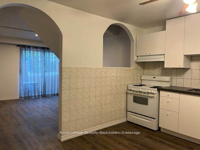1746A Eglinton Avenue - Photo 1