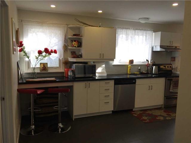 1704 Kirkwall Cres - Photo 1