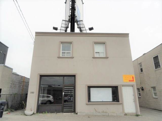 1193 Lawrence Ave - Photo 1