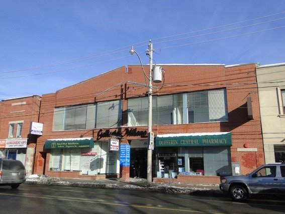 1649 Dufferin St - Photo 1