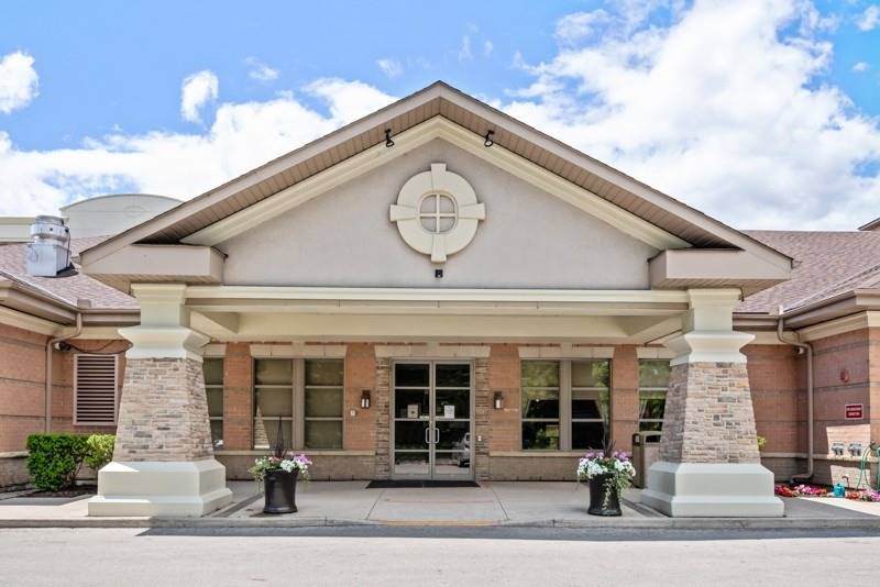 100 Burloak Dr - Photo 1