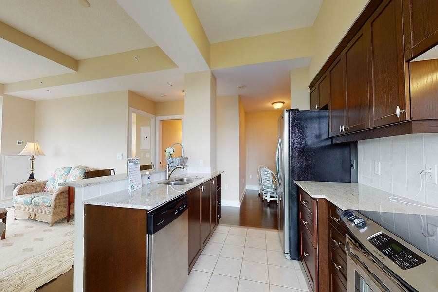 1665 The Collegeway - Photo 1