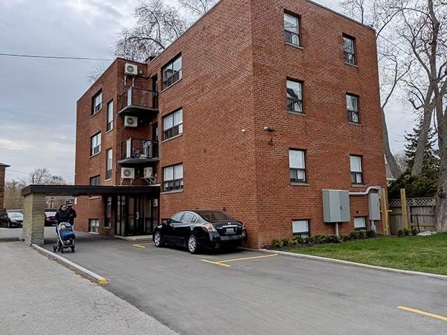4 Benson Ave - Photo 1