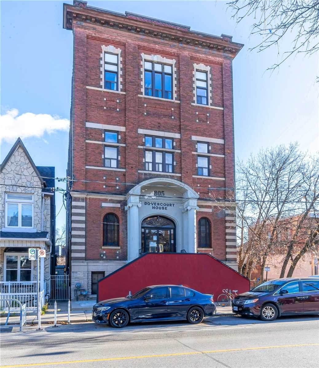 805 Dovercourt Rd - Photo 1