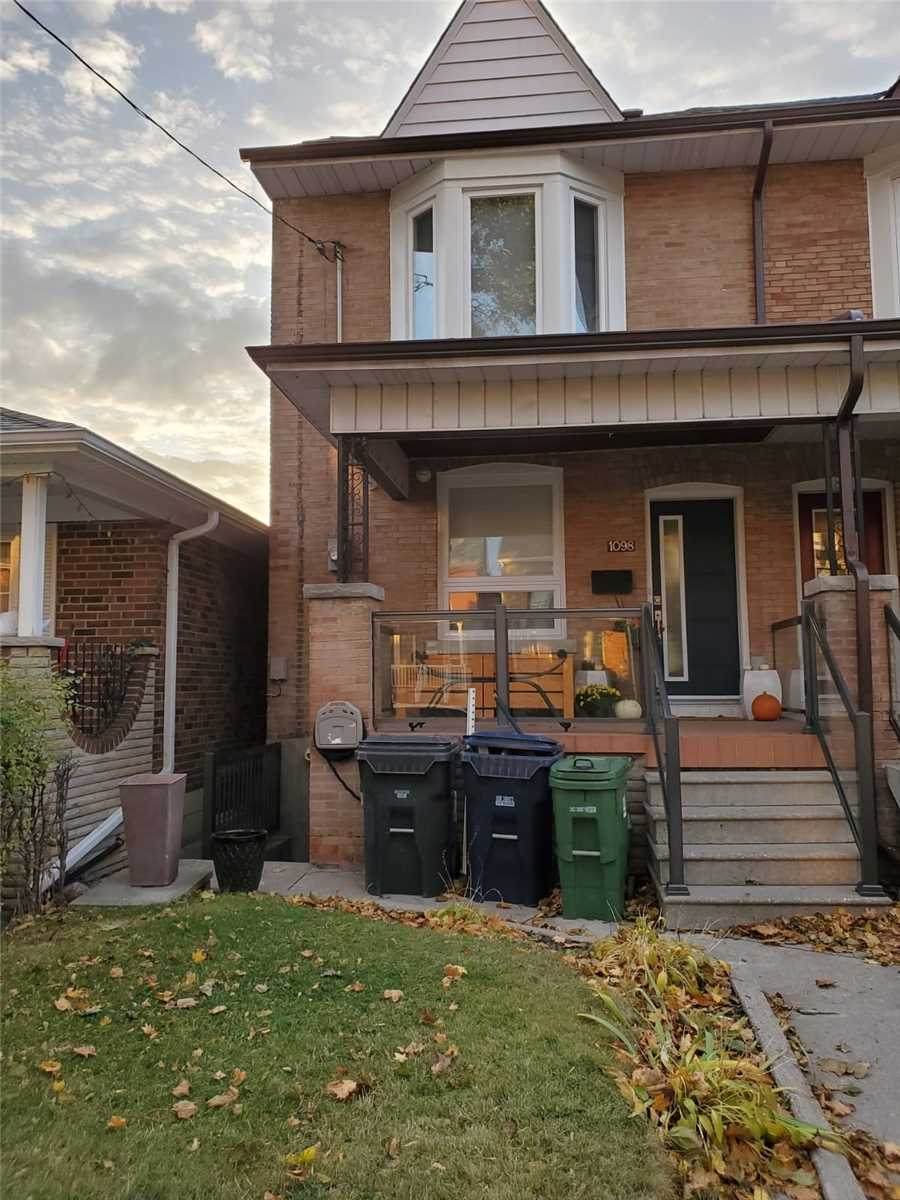 1098 St Clarens Ave - Photo 1