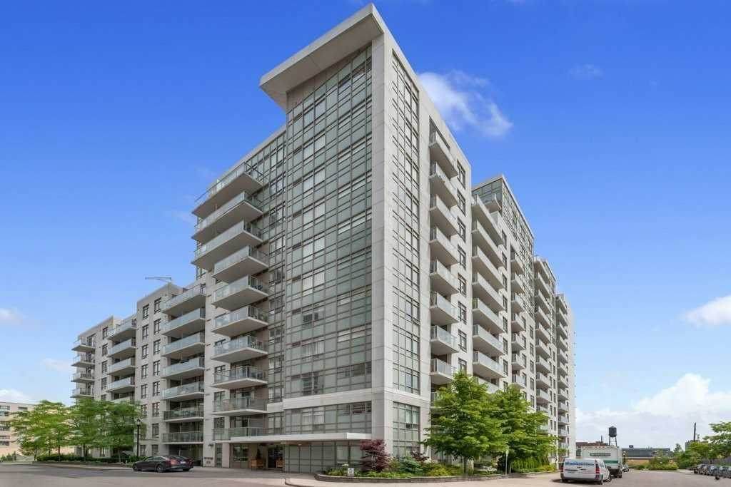 812 Lansdowne Ave - Photo 1