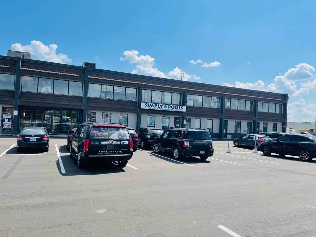 50 Steeles Ave - Photo 1