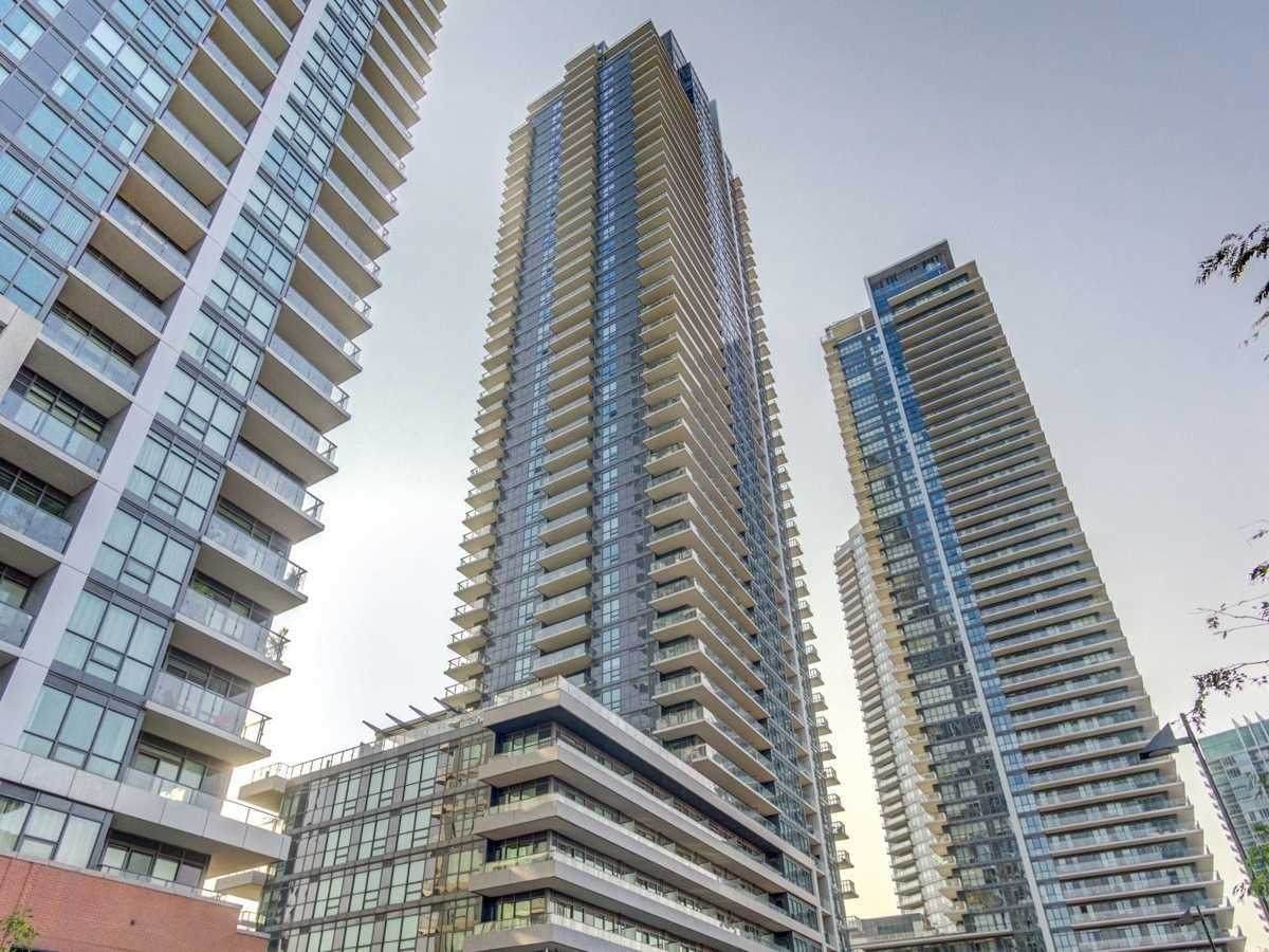 2220 Lakeshore Blvd - Photo 1