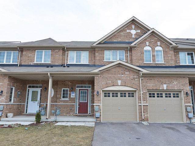 704 Agnew Cres - Photo 1