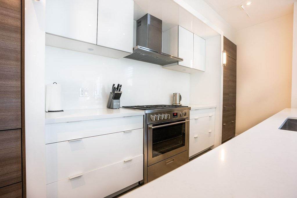 33 Shore Breeze Dr - Photo 1