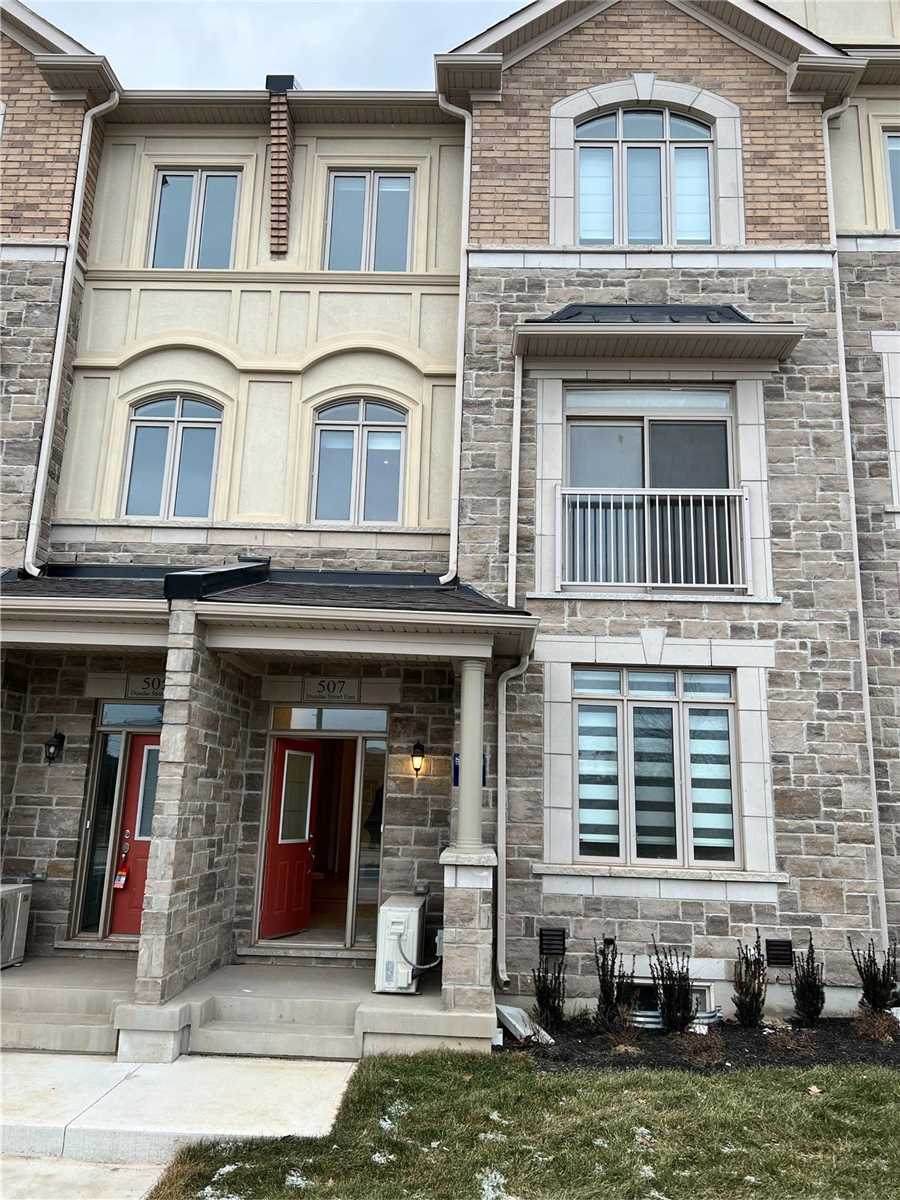 507 Dundas St - Photo 1