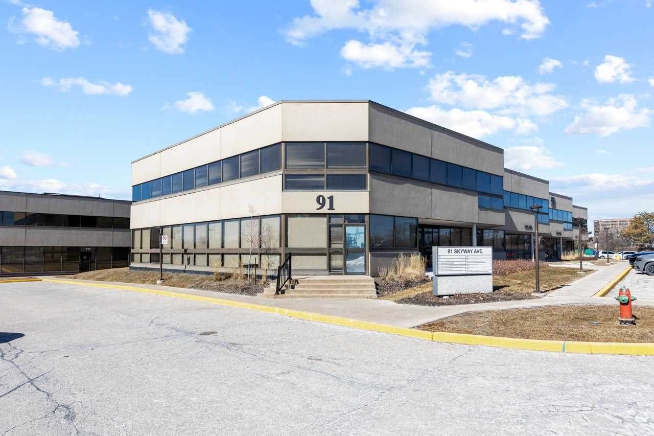 91 Skyway Ave - Photo 1