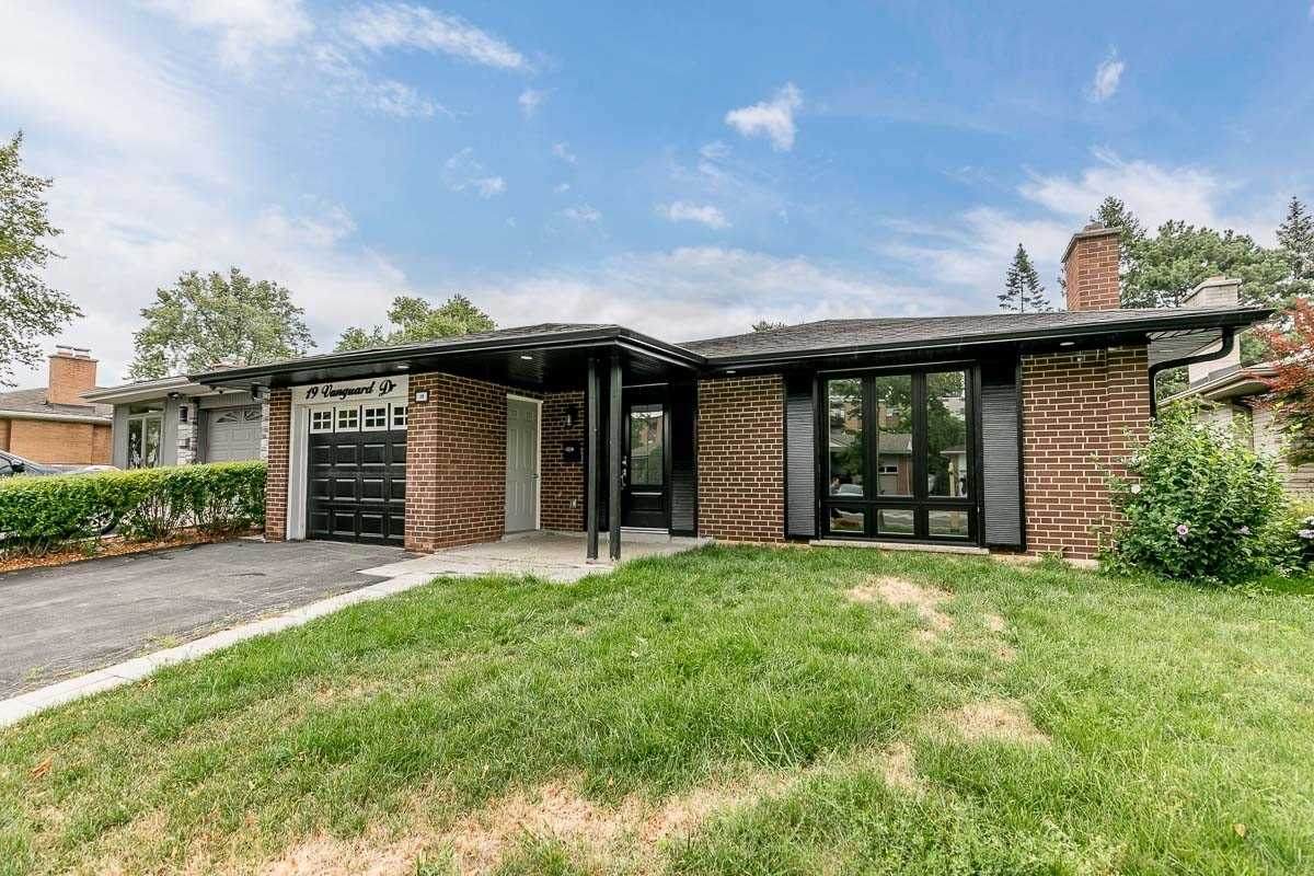 19 Vanguard Dr - Photo 1