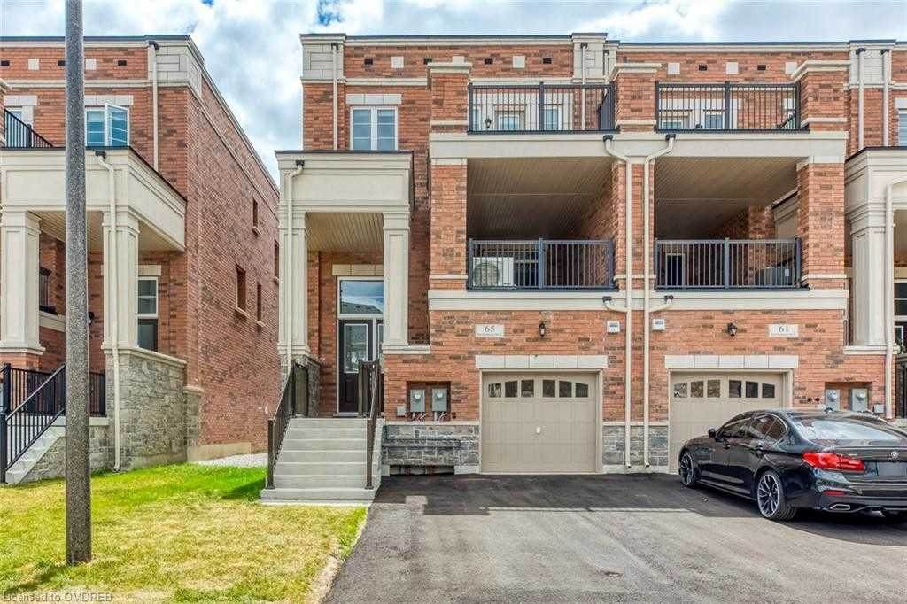 65 Burnhamthorpe Rd - Photo 1