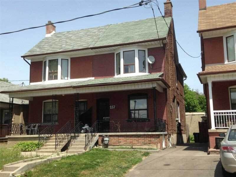 237 Mcroberts Ave - Photo 1