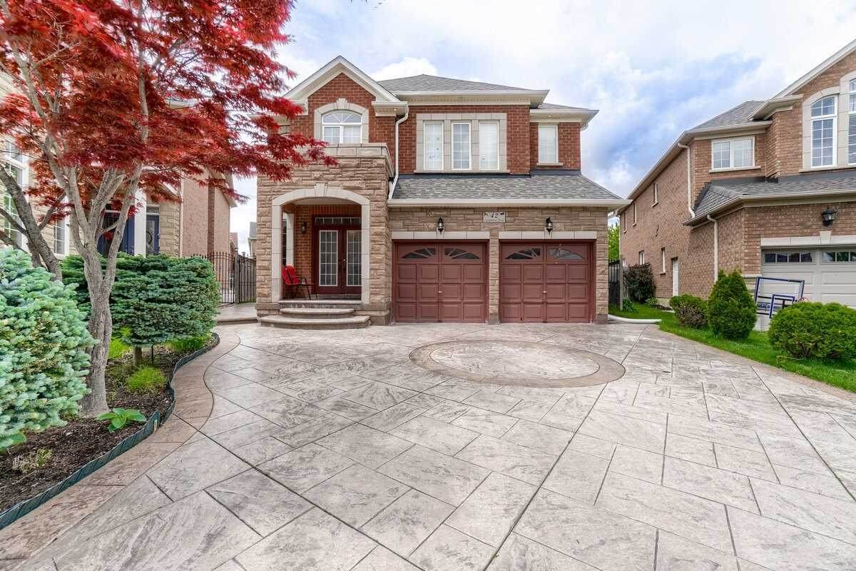 42 Customline Dr - Photo 1