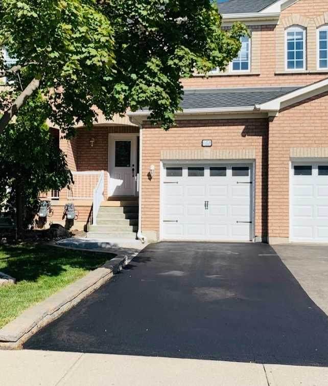 162 Twin Pines Cres - Photo 1