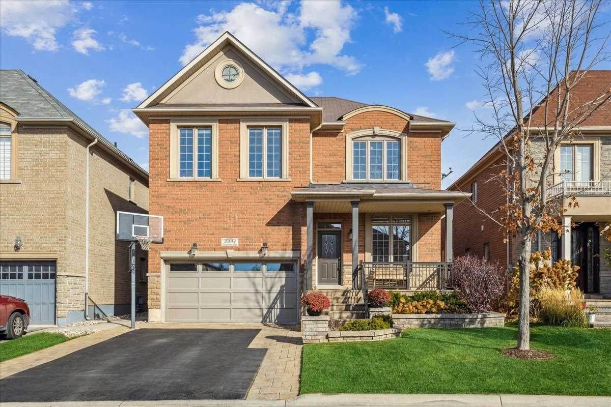 2094 Devonshire Cres - Photo 1