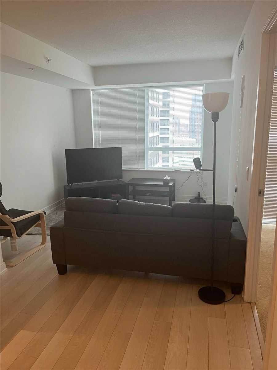 20 Thomas Riley Rd - Photo 1